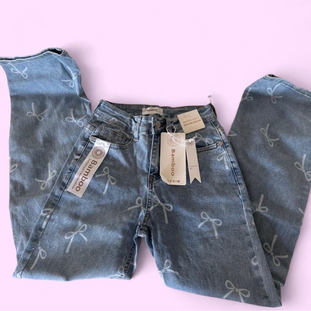 BAMBOO Women's Denim Jeans with Bow Pattern
